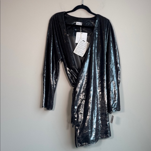 NWT BEARE PARK Velvet Mini Wrap Dress in Silver Tinsel - US 6 - Picture 4 of 8